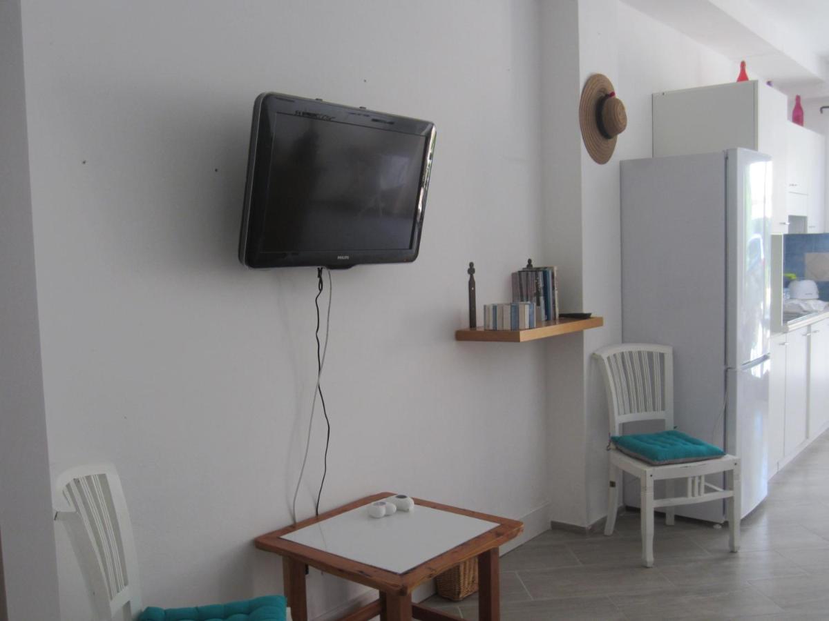 Monolocale San Pantaleo Apartment Exterior photo